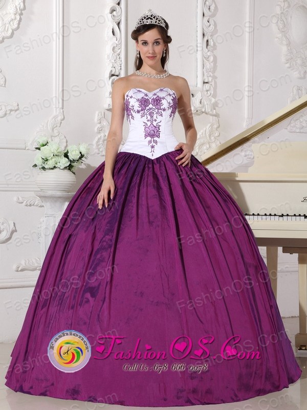Summer Design Own Quinceanera Dresses Online Dark Purple and White ...