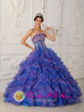 Cuenca  Ecuador Wholesale beautiful Royal Blue and Purple Ruffles Appliques Decaorate Bust For Sweet sixteen Style QDZY348FOR