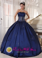 Guantanamo Cuba 2013 Navy blue Sweet sixteen Dress Embroidery   and Beading Taffeta Ball Gown for Graduation Style PDZY522FOR