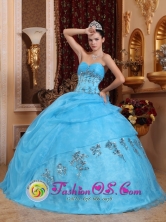 Las Tunas Cuba Aqua Blue Beaded Decorate Sweetheart Classical Quinceanera Dress For 2013 sweet sixteen Style QDZY550FOR