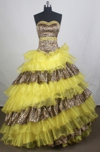 Unique Ball gown Sweetheart-neck Chapel Train Quinceanera Dresses Style FA-W-r18