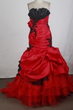 Romantic Ball Gown Strapless Floor-length Red Quinceanera Dress Y042623