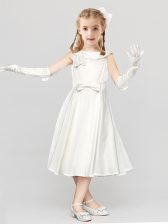 Fancy Clasp Handle Scoop Sleeveless Toddler Flower Girl Dress Tea Length Bowknot and Hand Made Flower White Satin