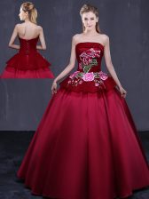 Luxury Satin Strapless Sleeveless Lace Up Embroidery Ball Gown Prom Dress in Wine Red