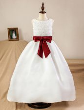 Top Selling White Scoop Neckline Lace and Appliques and Bowknot Flower Girl Dresses Sleeveless Zipper