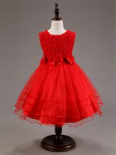  Sleeveless Tulle Knee Length Zipper Girls Pageant Dresses in Red with Ruffled Layers and Hand Made Flower