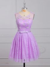  Mini Length Lilac Vestidos de Damas Lace Sleeveless Appliques and Belt