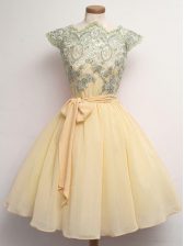  Knee Length Champagne Court Dresses for Sweet 16 Chiffon Cap Sleeves Lace and Belt