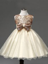  Champagne Sleeveless Knee Length Sequins and Bowknot Zipper Little Girls Pageant Dress Wholesale