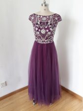 Sophisticated Eggplant Purple Tulle Zipper Prom Dresses Short Sleeves Beading