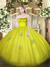 Low Price Ball Gowns Quinceanera Dresses Olive Green Strapless Tulle Sleeveless Floor Length Zipper