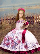Modern Sleeveless Floor Length Embroidery Lace Up Little Girls Pageant Dress with White