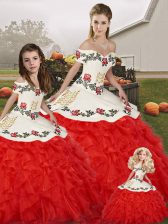  Floor Length Ball Gowns Sleeveless White And Red Quinceanera Dress Lace Up
