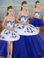 Hot Sale Sweetheart Sleeveless Ball Gown Prom Dress Floor Length Embroidery and Bowknot Royal Blue Tulle