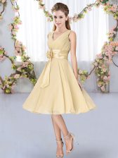  Champagne Chiffon Lace Up V-neck Sleeveless Knee Length Quinceanera Court of Honor Dress Hand Made Flower