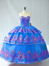  Sleeveless Embroidery Lace Up Quinceanera Dresses