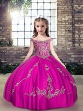 New Arrival Sleeveless Tulle Floor Length Lace Up Girls Pageant Dresses in Fuchsia with Beading and Appliques