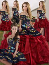  Off The Shoulder Sleeveless Lace Up Sweet 16 Dresses Red And Black Organza