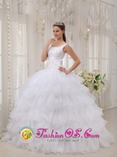Hospital Chile Customize White Appliques Brand New Style Quinceanera Dress Scoop Satin and Organza Ball Gown Style QDZY445FOR