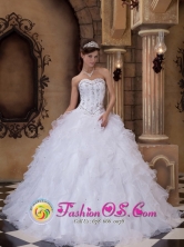 Nogales Mexico Embroidery With Beading Ruffles White Floor-length Ball Gown Quinceanera Dress For 2013 Style QDZY152FOR