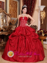 Tonala Mexico Prom Gorgeous 2013 Wine Red Pick-ups Appliques Quinceanera Dress With Beaded Decorate Style  QDZY494FOR 