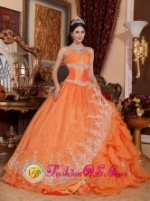 Uruapan Mexico Gorgeous Orange Red Quinceanera Dress Sweetheart Organza Beading Ball Gown For 2013 Summer Style QDZY308FOR