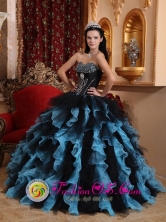 Black and Sky Blue Exclusive For 2013 Wholesale Spring Quinceanera Dress Sweetheart Organza Beading Stylish Ball Gown In Desmochados Paraguay  Style QDZY472FOR 