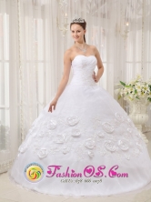 Custom Made  White 2013 Sweet 16 Dress With Organza Appliques And Hand Made Flowers  IN  Siuna Nicaragua  Style QDZY174FOR