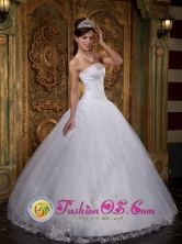 2013 Ciudad Vieja Guatemala Customize Cheap White Quinceanera Dress With Strapless Neckline Embroidey and Lace Decorate Style QDZY136FOR