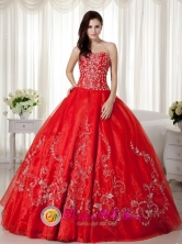 Santa Cruz del Quich Guatemala Customize Remarkable Red Sweetheart Neckline Beaded and Embroidery Decorate For 2013 Quinceanera Dress Style MLXN103FOR