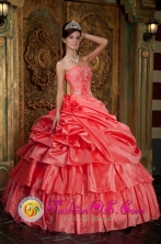 Ancud Chile Discount Watermelon Strapless Quinceanera Dress With Beading Ruffles For Celebrity Style QDZY216FOR