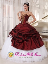 Huamachuco Peru White 2013 wholesale Quinceanera Dress Taffeta and Tulle Appliques Burgundy For Graduation Sweetheart Ball Gown Style PDZY316FOR 