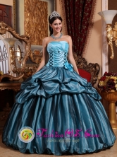 San Bernardo Colombia Wholesale Blue Hand Made Flower Pick-ups Sweet Spring Quinceanera Dress With Strapless Taffeta Style QDZY485FOR