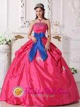 2013 Quillabamba Peru Customer Made Coral Red Ball Gown Sash Appliques and Beaded Decorate Bust Sweet 16 Dresses With a blue bow Style QDZY458FOR 