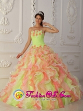 Strapless Ruffles Layered and Ruched Bodice Quinceanera Dress With Hand Made Flowers for 2013 Aguada Puerto Rico Wholesale Style QDZY004FOR 