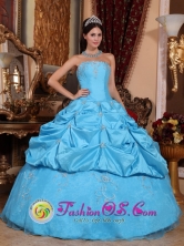 Customize Perfect Beaded Decorate Aqua Blue Quinceanera Dress With Exquisite Beaded Strapless Neckline In San Fernando del Valle de Catamarca Argentina Style QDZY649FOR