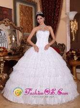 With Many tiers Strapless Beaded Decorate Taffeta and Tulle White Quinceanera Dress For 2013 Morazan Honduras Summer Quinceanera QDZY726Style FOR 