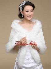 2015 The Most Popular White Wraps with Faux Fur ACCWRP005FOR