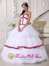 Barbosa ColombiavCustomized White and Wine Red Organza Sweetheart Appliques Quinceanera Dress Style QDZY676FOR