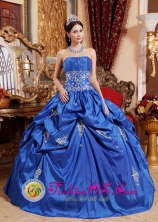 Carepa Colombia Royal Blue Appliques Decorate Waist For Elegant Spring Quinceaner Dress With Pick-ups Style  QDZY482FOR