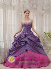 San Gil Colombia Customer Made Appliques Decorate Bodice Informal Purple and Fuchsia Sweet 16 Dress Strapless Taffeta Ball Gown Style  QDZY313FOR 