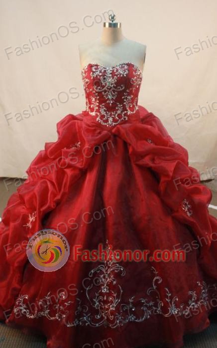 Luxurious Ball gown Sweetheart Floor-length Embroidery with Beading Vintage Quinceanera Dresses Y042430