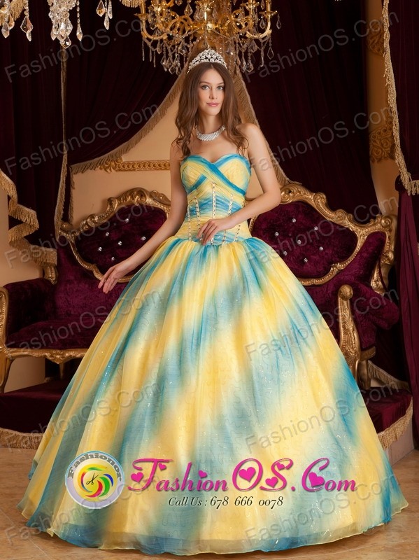2013 Frutillar Chile Quinceanera Dress Ombre Color Sweetheart Beading Decorate Organza Ball Gown Style QDZY066FOR
