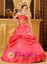 Colon Cuba Customer Made Stylish Strapless Watermelon Red Beading and Appliques Sweet sixteen Dress Party Style For 2013 Style QDZY025-2FOR