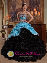 2013 San Francisco Zapotitlan Guatemala New Style Aqua Blue and Black Quinceanera Dress with Sweetheart Pick-ups Ball Gown For Winter Style QDZY435FOR