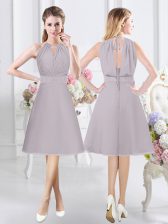  Halter Top Knee Length Grey Vestidos de Damas Chiffon Sleeveless Lace and Ruching