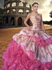 Hot Sale Sleeveless Organza With Train Court Train Lace Up Sweet 16 Dresses in Pink And White with Embroidery and Ruffles