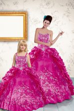 Free and Easy Sleeveless Floor Length Beading and Appliques and Pick Ups Lace Up Quince Ball Gowns with Fuchsia