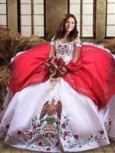  Off the Shoulder Sleeveless Embroidery and Ruffled Layers Lace Up Vestidos de Quinceanera