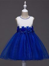  Sleeveless Zipper Knee Length Lace and Hand Made Flower Kids Formal Wear